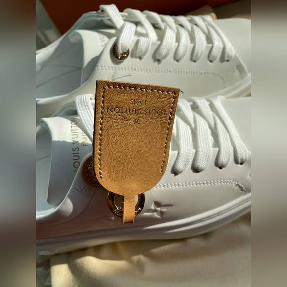 Louis Vuitton Time Out Sneaker - Picture 11 of 12